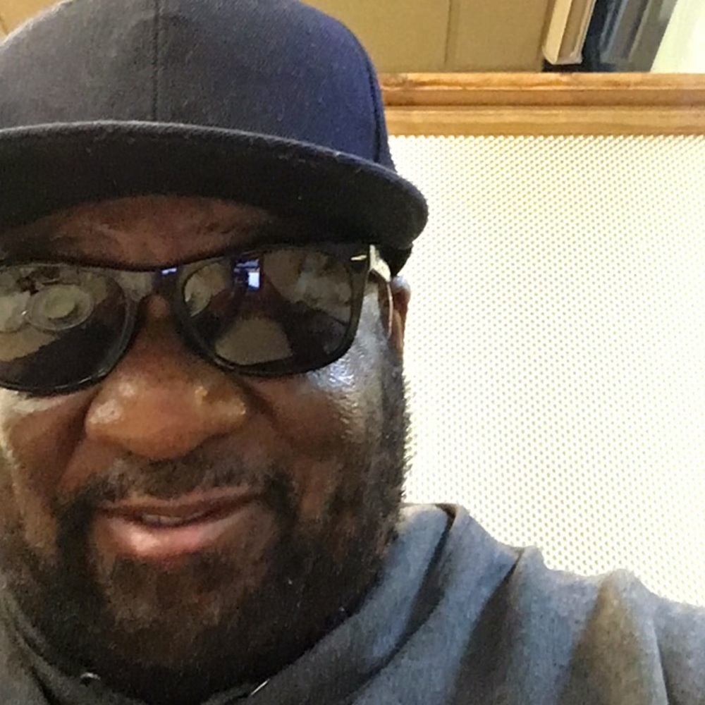 Meet your Posher, Larry